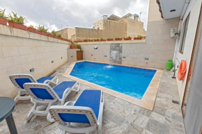 Modern holiday home with private pool Gozo